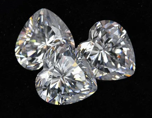 Harga Borong Kilang VVS Berkualiti Tinggi DEF White Heart-shaped Moissanite