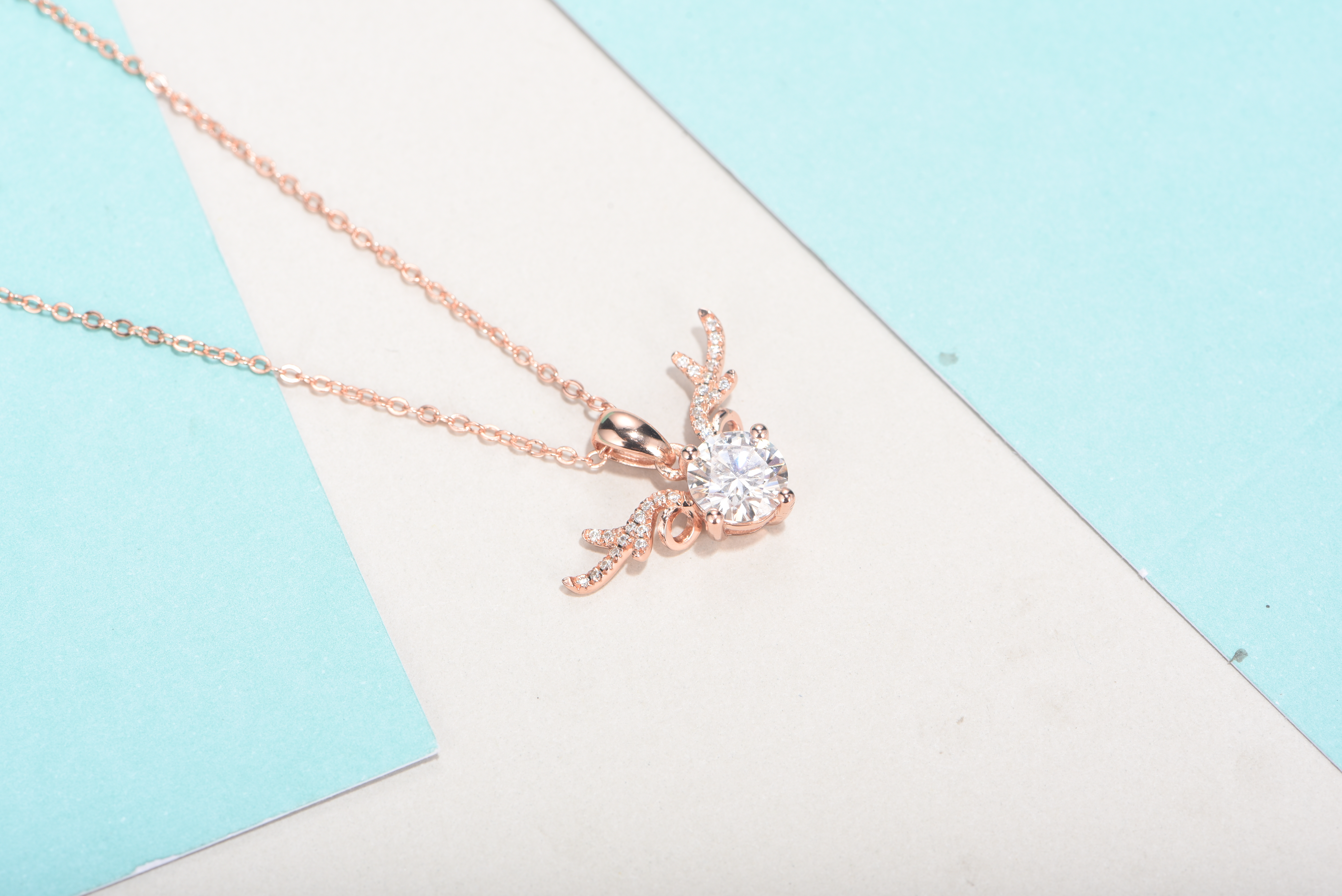 Rose Gold Lovely Deer 925 Sterling Silver Platinum Kalung Moissanite 14K Platinum