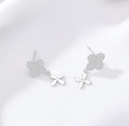 Anting-anting Wanita Bersalut Perak 925 Sterling Clover