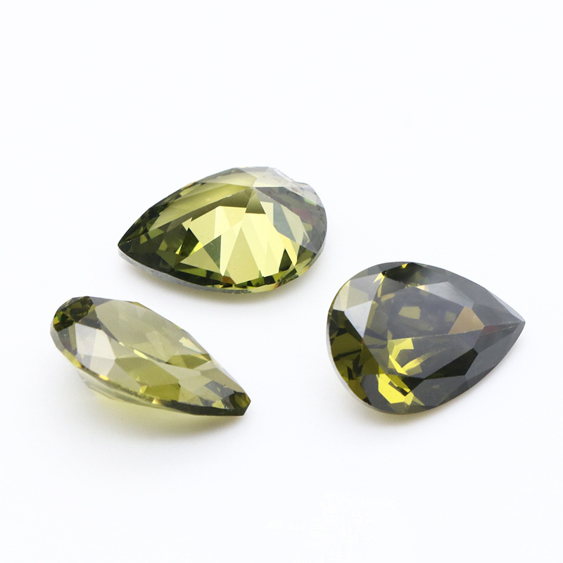 3EX D VVS Olive Green Pear Cut Cubic Zirconia