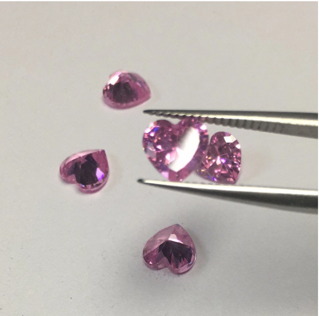 5.5mm Pink VVS Heart Cut Moissanite Berkualiti Tinggi Harga Kilang Moissanite Sintetik