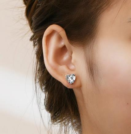 Anting-anting berbentuk hati yang cantik Harga Borong Kilang 925 Sterling Silver Gold Plating Subang