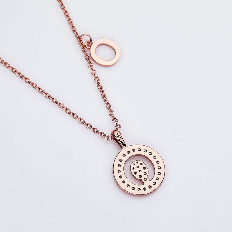 Siri abjad O Lovely Rose Gold Kalung