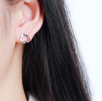 Anting-anting Segi Tiga Logam Bersalut Emas Siri Geometrik 925 Sterling Silver