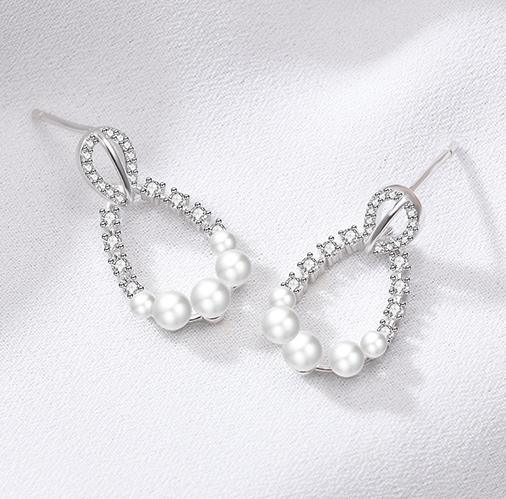 Anting-anting Wanita Bersalut Emas Moissanite Pearl 925 Sterling yang Elegan