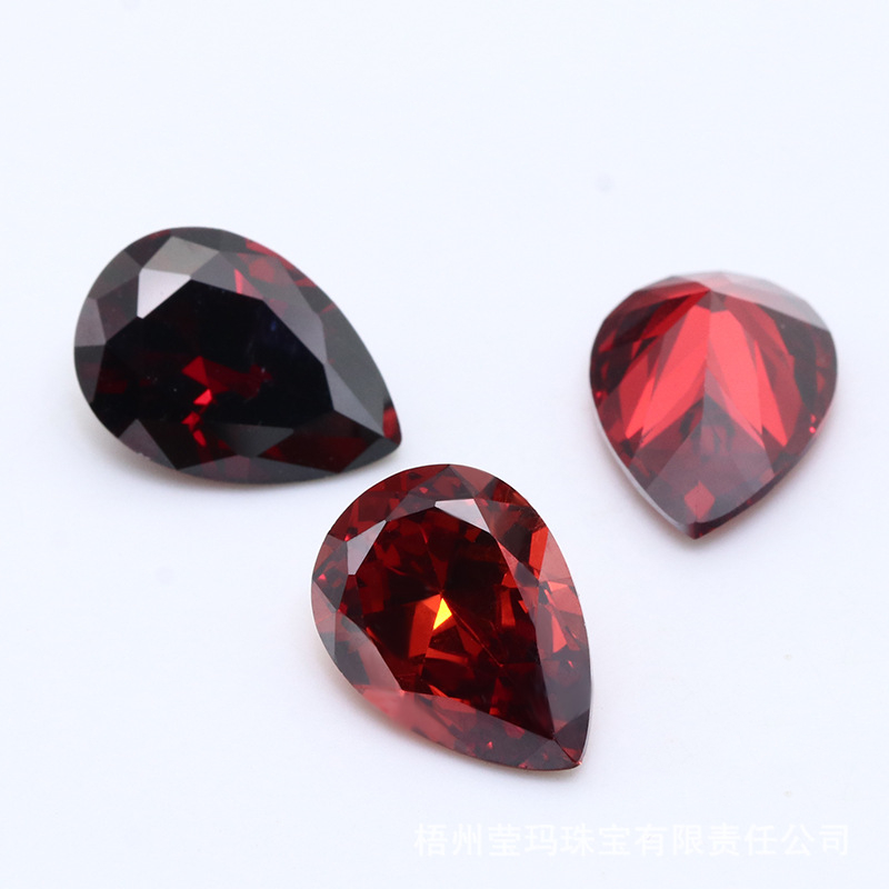 3EX D VVS Cubic Zirconia Potongan Pear Merah Gelap