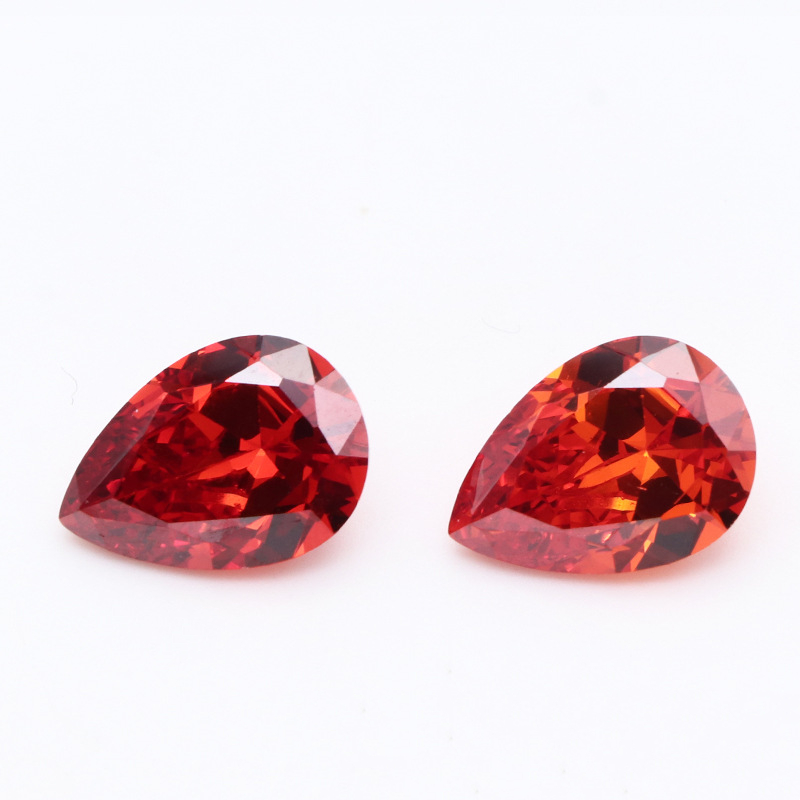 3EX D VVS Light Red Pear Cut Cubic Zirconia